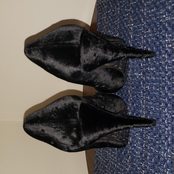 Calvin Klein High Heels 👠 - Picture 3 of 7